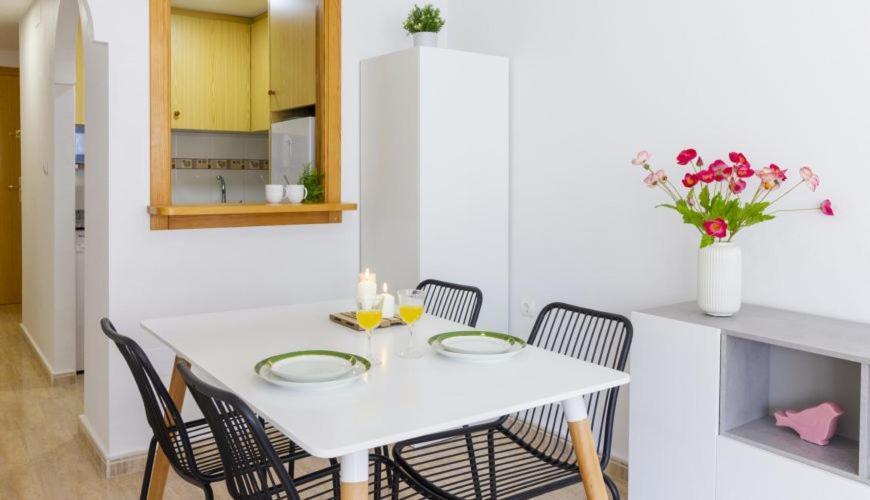 M&R Trini Beach, Parking Privado Torrevieja Ngoại thất bức ảnh